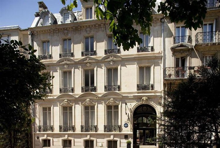 Apartment next to Louis Vuitton Fondation, Neuilly-sur-Seine