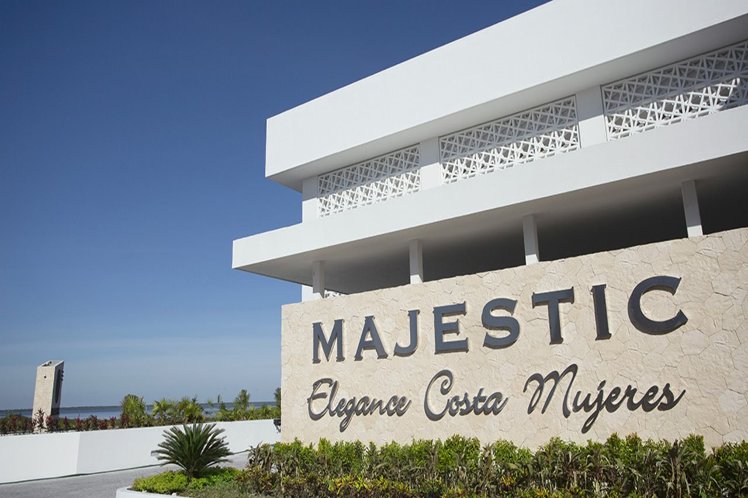 OFFICIAL WEBSITE] Majestic Elegance Costa Mujeres®